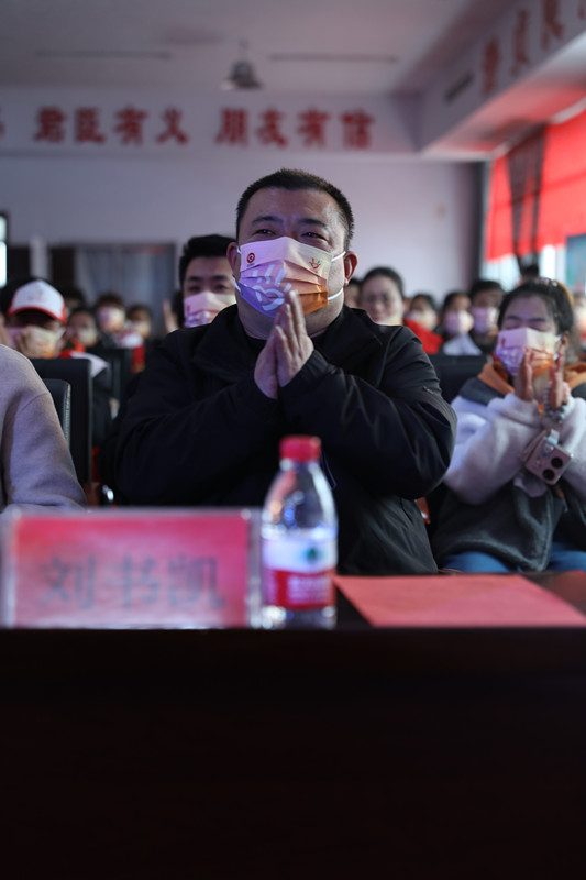 公司董事长刘书凯出席学雷锋志愿